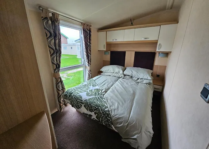 7 Ash Grove Lyons Robin Hood Rhyl