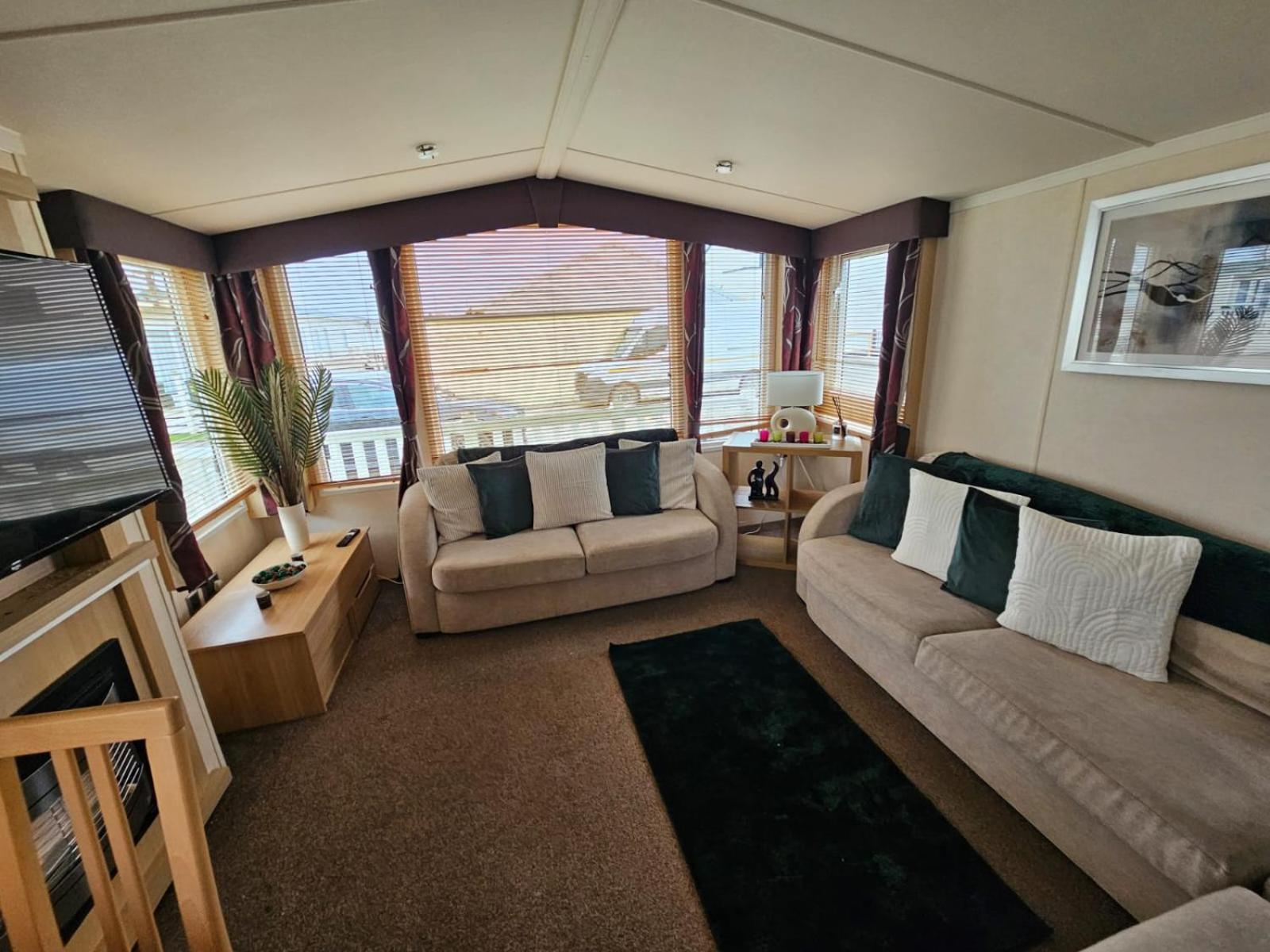 7 Ash Grove Lyons Robin Hood Rhyl Apartment *