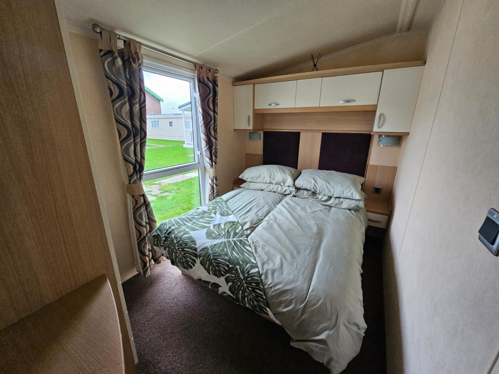 7 Ash Grove Lyons Robin Hood Rhyl Apartment *
